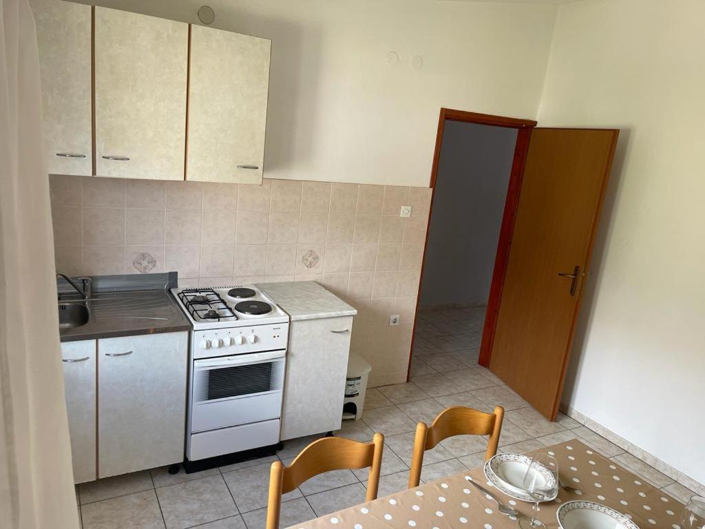 Apartments Puntica メタイナ エクステリア 写真