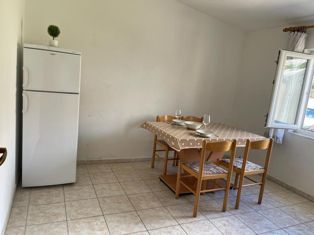 Apartments Puntica メタイナ エクステリア 写真